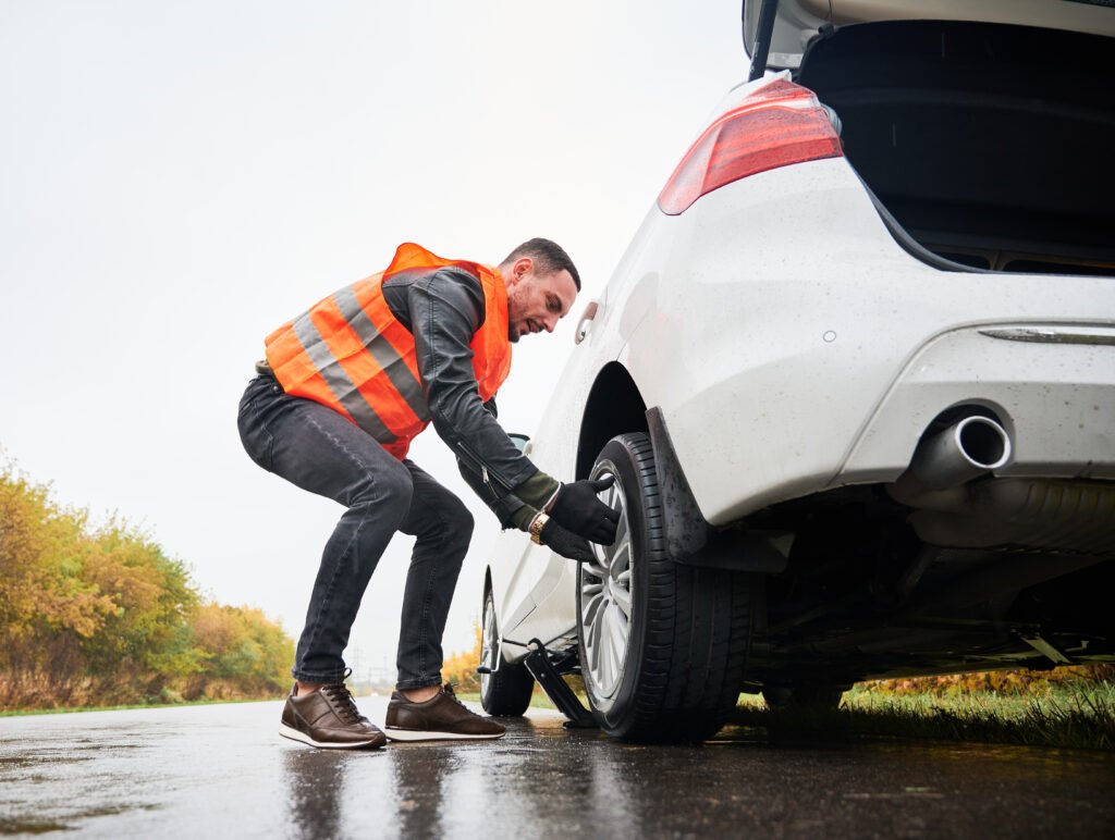 emergency mobile tyre fitting